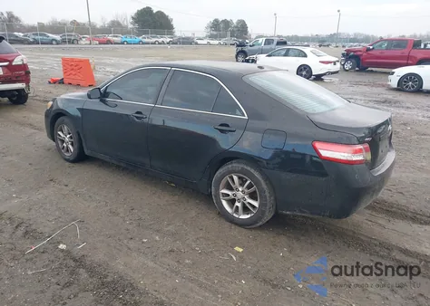 2010 Toyota Camry z USA, uszkodzony, nr VIN 4T1BF3EK2AU516076